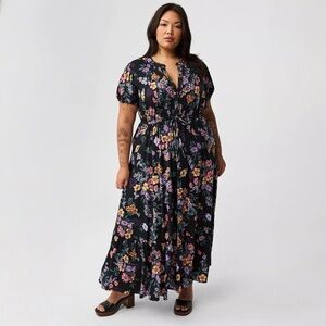 Torrid Black Floral Stretch Challis Pintuck Tiered Maxi Dress